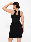 Nahtloses, figurformendes Shapewear-Minikleid in Metallic