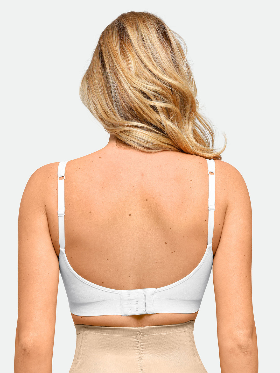 Soutien-gorge lissant sans armatures à bretelles larges réglables sans couture