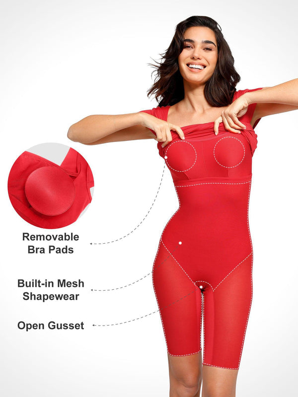 Robe mi-longue moulante à manches courtes et dos nu