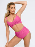 Completo bikini modellante con top e slip arricciati e modellanti