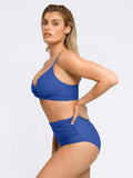 Completo bikini modellante con top e slip arricciati e modellanti