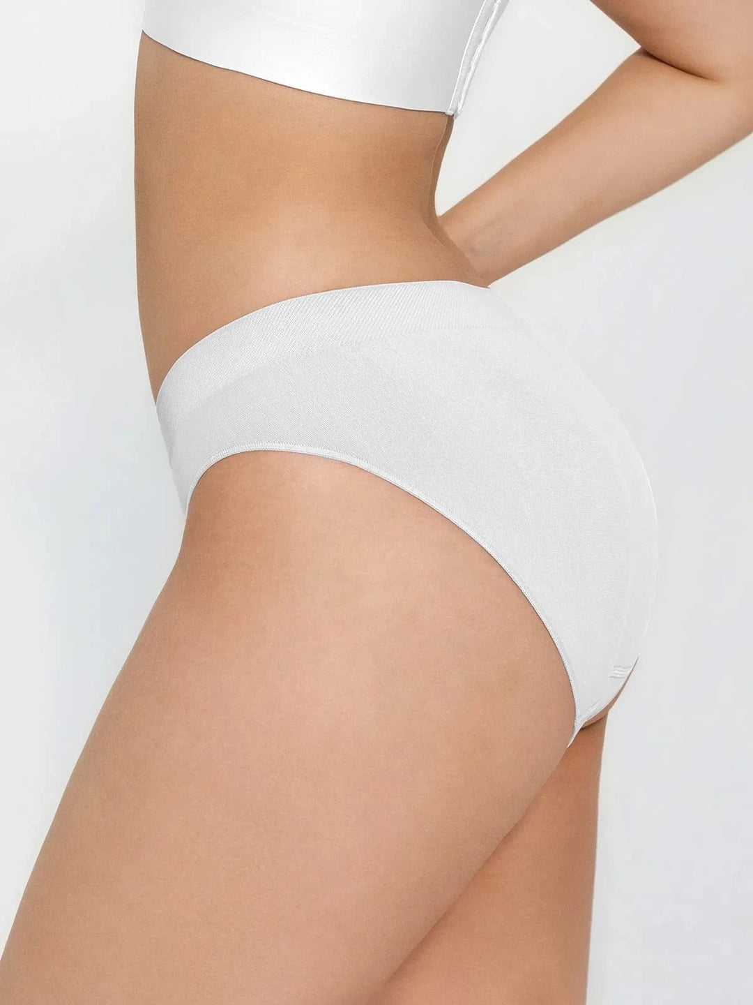 popilush-seamless-solid-mid-rise-brief-1175598199.webp