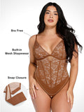 Body modellante in pizzo con corsetto a clessidra e cutout shapewear