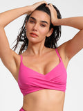 Completo bikini modellante con top e slip arricciati e modellanti